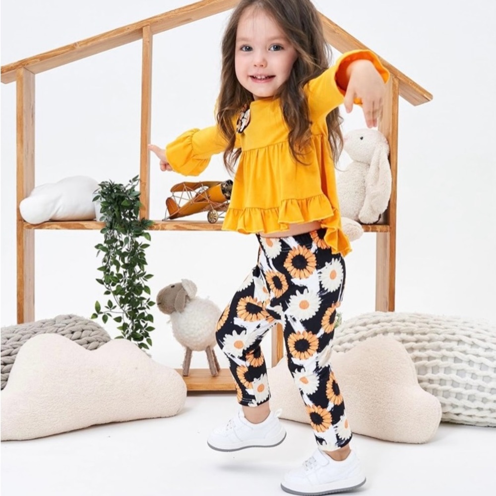 Girls Yellow Ruffle Top and Sunflower Leggings Set Size 7/8